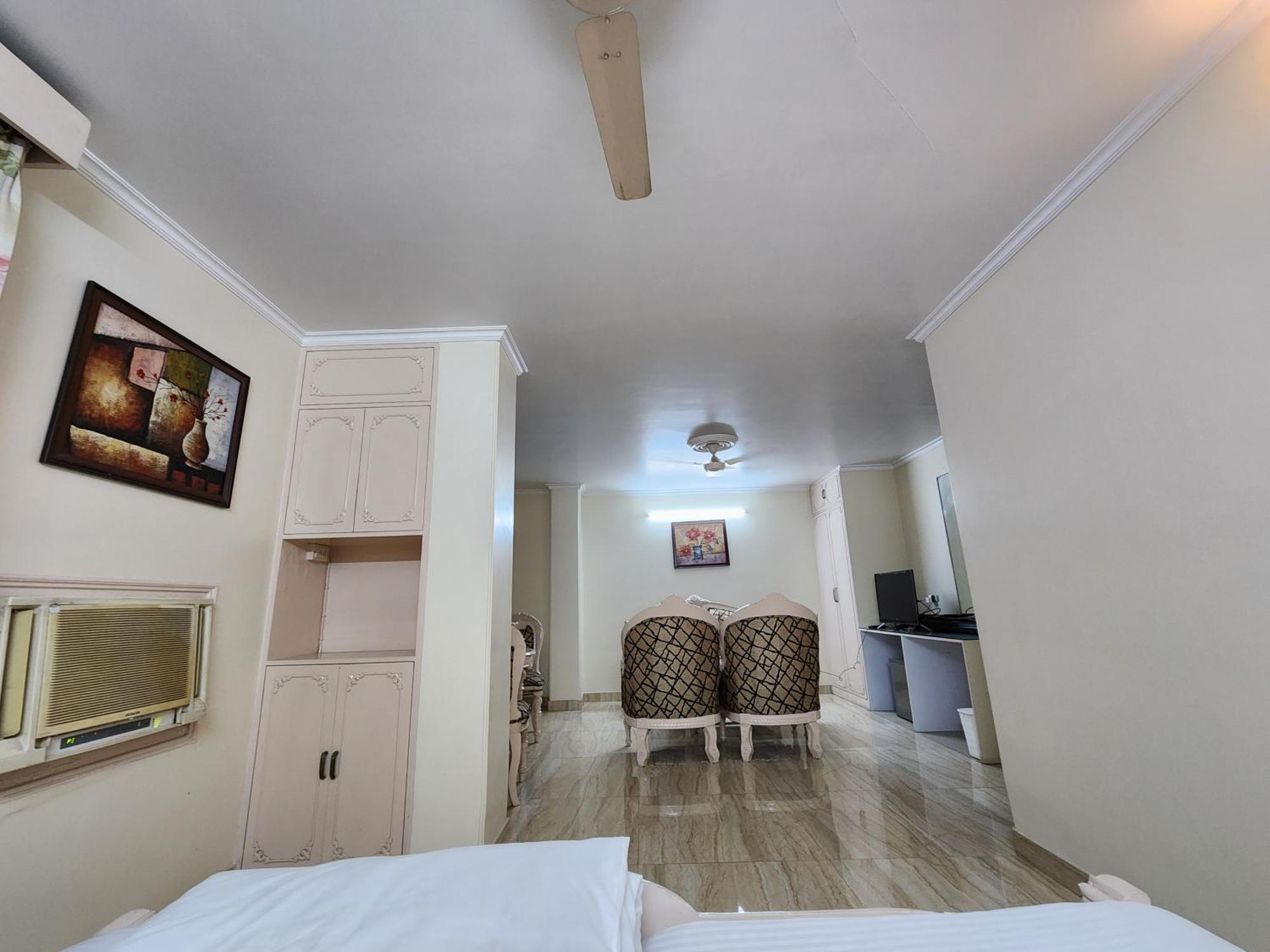Hotel Mayur Deluxe 메루트 외부 사진
