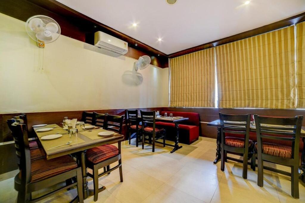 Hotel Mayur Deluxe 메루트 외부 사진